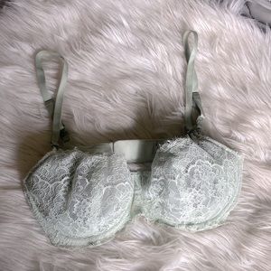 NWOT Victorias Secret Dream Angels Lace Balconette Bra